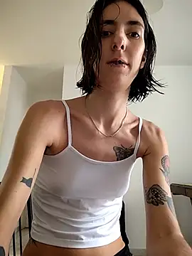 Snapshot of sweetsinxxx chatting on June 7, 2:22 pm sweetsinxxx online show from June 7, 2:22 pm