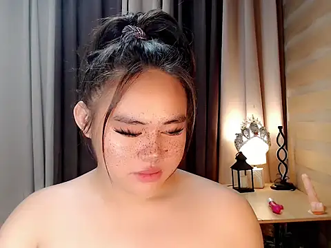 Snapshot of ursexy_ceciliaxx chatting on October 6, 2:29 pm ursexy ceciliaxx online show from October 6, 2:29 pm