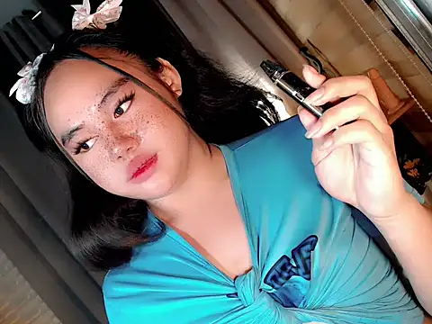 Snapshot of ursexy_ceciliaxx chatting on October 19, 3:59 pm ursexy ceciliaxx online show from October 19, 3:59 pm