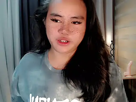 Snapshot of ursexy_ceciliaxx chatting on October 14, 4:07 pm ursexy ceciliaxx online show from October 14, 4:07 pm