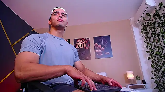 Snapshot of ChristopherBlack_ chatting on October 22, 12:59 pm ChristopherBlack online show from October 22, 12:59 pm