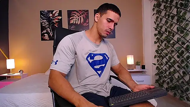 ChristopherBlack  online show from September 29, 12:55 pm