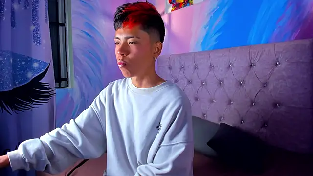 MaxiWildd online show from October 11, 12:50 pm