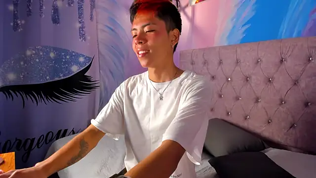 MaxiWildd online show from October 6, 1:01 pm