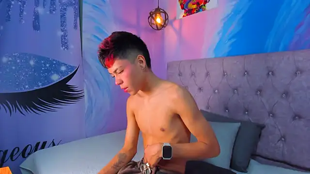 MaxiWildd online show from November 14, 2:10 pm