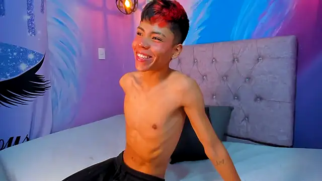 MaxiWildd online show from October 30, 12:58 pm