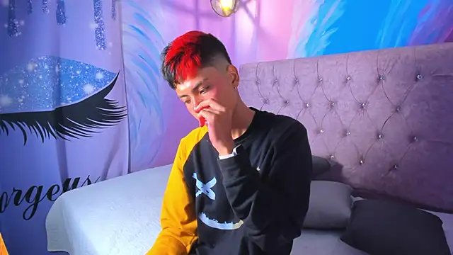 MaxiWildd online show from October 9, 1:00 pm