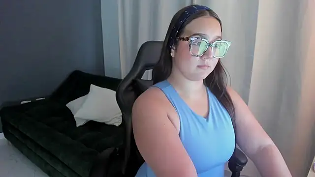 Kyleighc online show from April 13, 11:09 pm