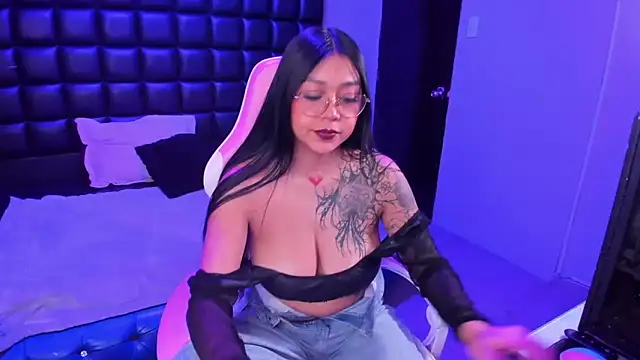 Snapshot of Keyla_Cutte chatting on October 31, 3:14 am Keyla Cutte online show from October 31, 3:14 am