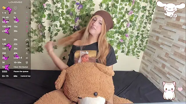 Snapshot of Amy_Moonlight chatting on June 12, 9:12 pm Amy Moonlight online show from June 12, 9:12 pm