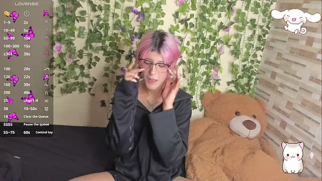 Snapshot of Amy_Moonlight chatting on June 27, 12:27 am Amy Moonlight online show from June 27, 12:27 am