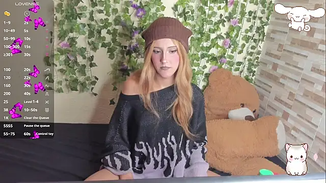 Snapshot of Amy_Moonlight chatting on June 11, 10:51 pm Amy Moonlight online show from June 11, 10:51 pm