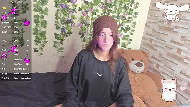 Snapshot of Amy_Moonlight chatting on February 21, 10:12 pm Amy Moonlight online show from February 21, 10:12 pm