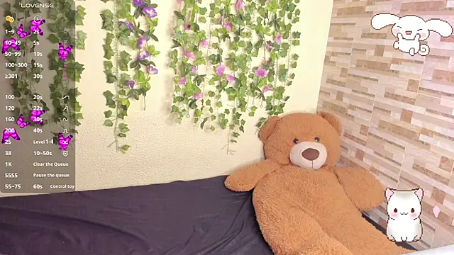 Snapshot of Amy_Moonlight chatting on March 2, 10:06 pm Amy Moonlight online show from March 2, 10:06 pm