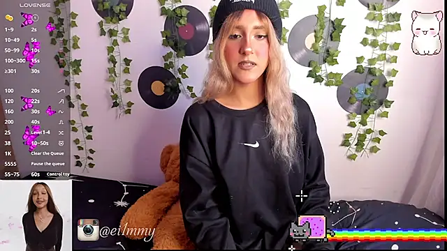 Snapshot of Amy_Moonlight chatting on September 10, 8:41 pm Amy Moonlight online show from September 10, 8:41 pm