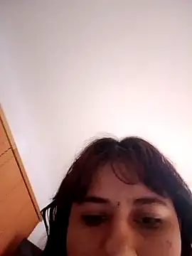 Snapshot of tutermitoa chatting on October 21, 4:23 am tutermitoa online show from October 21, 4:23 am