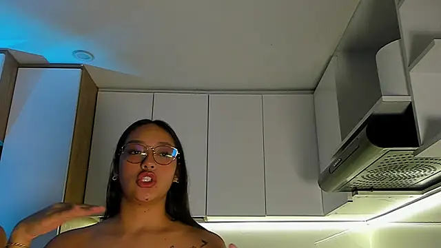 Snapshot of SusanClarck chatting on November 7, 12:37 am SusanClarck online show from November 7, 12:37 am