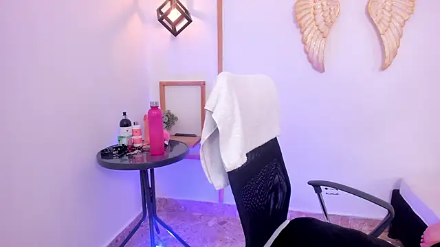 Hanny belle online show from September 11, 1:22 pm