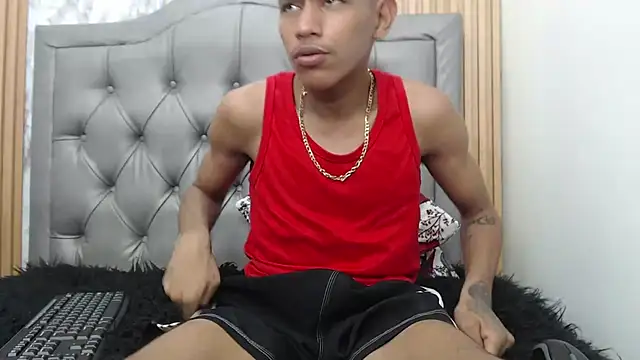 Snapshot of Rory_castro chatting on November 8, 7:06 pm Rory castro online show from November 8, 7:06 pm