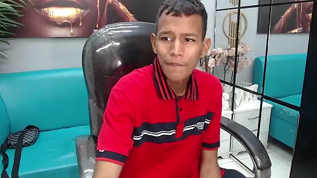 Snapshot of Rory_castro chatting on October 24, 6:51 pm Rory castro online show from October 24, 6:51 pm