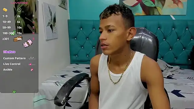 Snapshot of Rory_castro chatting on November 19, 10:43 pm Rory castro online show from November 19, 10:43 pm