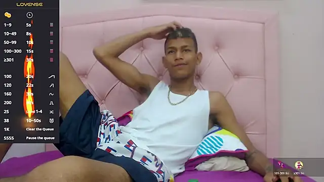 Snapshot of Rory_castro chatting on November 15, 6:12 pm Rory castro online show from November 15, 6:12 pm