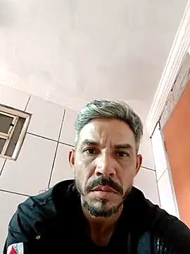 Snapshot of QfabO123 chatting on November 27, 3:56 pm QfabO123 online show from November 27, 3:56 pm