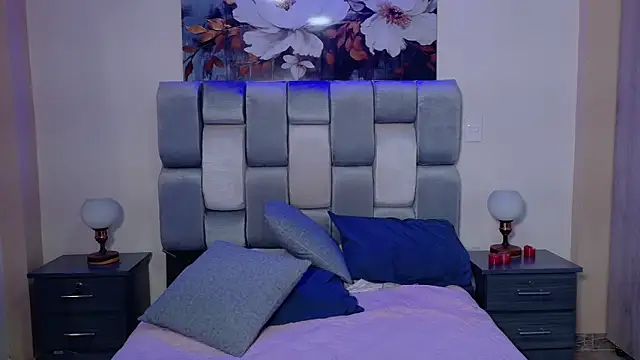 saramikaelson online show from October 21, 8:08 pm