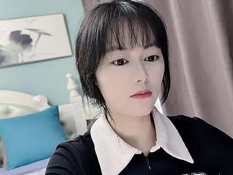 Snapshot of sarah111 chatting on November 6, 3:10 am sarah111 online show from November 6, 3:10 am