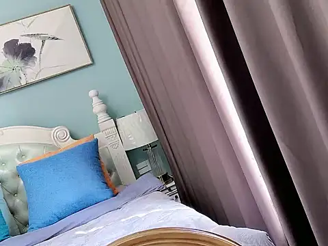 Snapshot of sarah111 chatting on November 19, 2:33 am sarah111 online show from November 19, 2:33 am