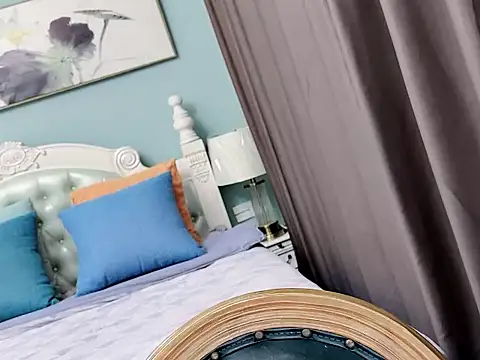 Snapshot of sarah111 chatting on November 4, 4:16 am sarah111 online show from November 4, 4:16 am