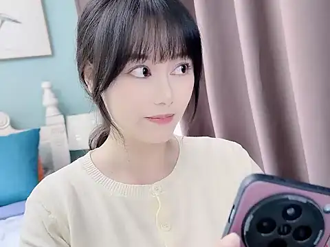 Snapshot of sarah111 chatting on November 16, 3:44 am sarah111 online show from November 16, 3:44 am