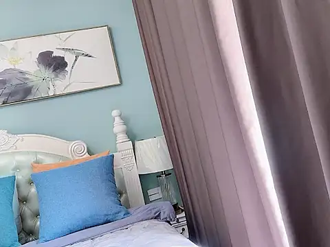 Snapshot of sarah111 chatting on November 14, 3:21 am sarah111 online show from November 14, 3:21 am