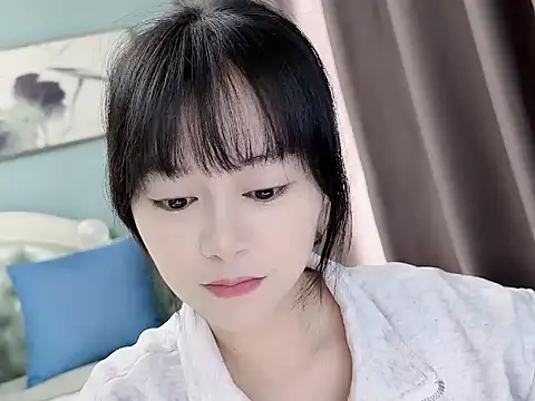 Snapshot of sarah111 chatting on October 25, 2:33 am sarah111 online show from October 25, 2:33 am