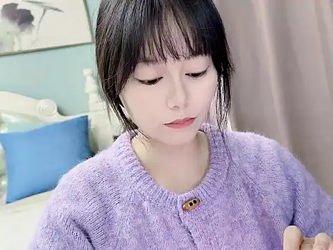 Snapshot of sarah111 chatting on October 20, 2:35 am sarah111 online show from October 20, 2:35 am