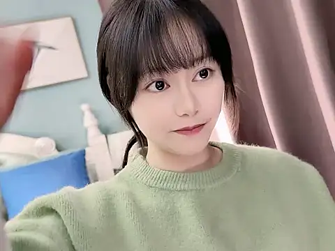 Snapshot of sarah111 chatting on November 21, 3:38 am sarah111 online show from November 21, 3:38 am