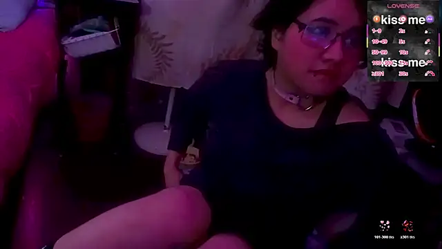 Snapshot of Ftm_Bunny chatting on December 14, 12:00 pm Ftm Bunny online show from December 14, 12:00 pm