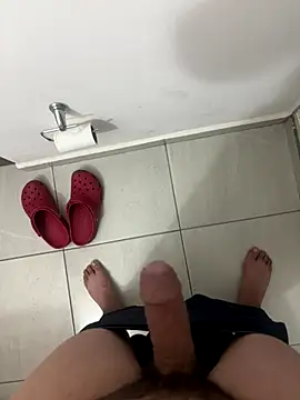 Snapshot of michael877675 chatting on September 27, 8:31 am michael877675 online show from September 27, 8:31 am