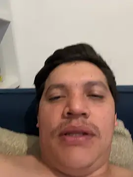 Snapshot of michael877675 chatting on February 25, 5:40 am michael877675 online show from February 25, 5:40 am