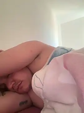 Snapshot of michael877675 chatting on October 1, 4:11 pm michael877675 online show from October 1, 4:11 pm