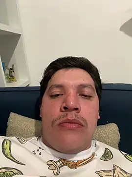 Snapshot of michael877675 chatting on February 27, 5:29 am michael877675 online show from February 27, 5:29 am