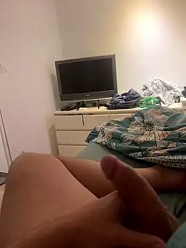 Snapshot of carapace31 chatting on January 8, 7:25 am carapace31 online show from January 8, 7:25 am