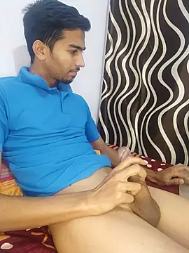 Snapshot of Sweetfucker_ chatting on November 15, 8:07 am Sweetfucker online show from November 15, 8:07 am