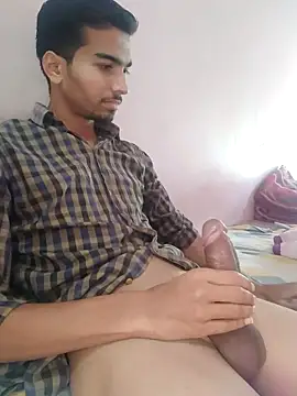 Snapshot of Sweetfucker_ chatting on November 4, 9:02 am Sweetfucker online show from November 4, 9:02 am