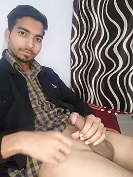 Snapshot of Sweetfucker_ chatting on November 19, 8:36 am Sweetfucker online show from November 19, 8:36 am