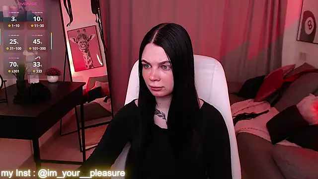 Michela Fruet online show from February 7, 1:02 am