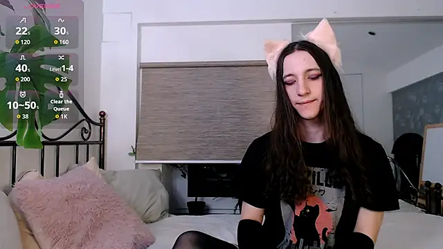 SilverMuse online show from March 18, 10:10 pm