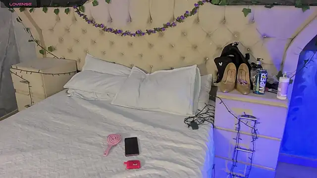 AmbarFoxx  online show from November 13, 6:39 am