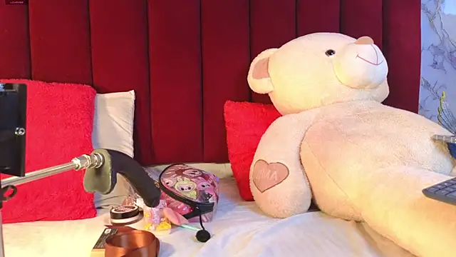 Snapshot of PrincePoppy chatting on October 31, 8:49 pm PrincePoppy online show from October 31, 8:49 pm