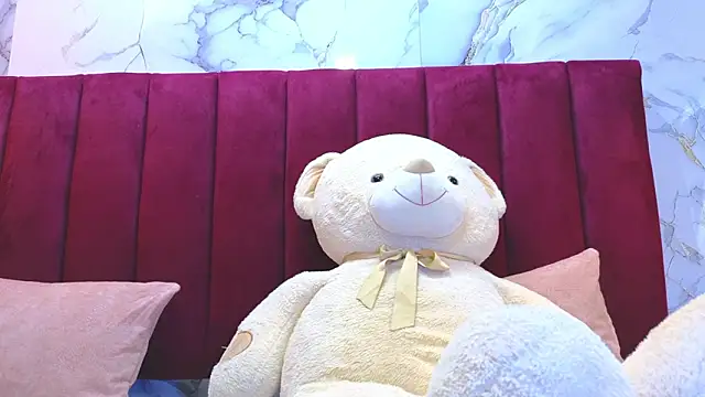 Snapshot of PrincePoppy chatting on February 8, 4:10 am PrincePoppy online show from February 8, 4:10 am